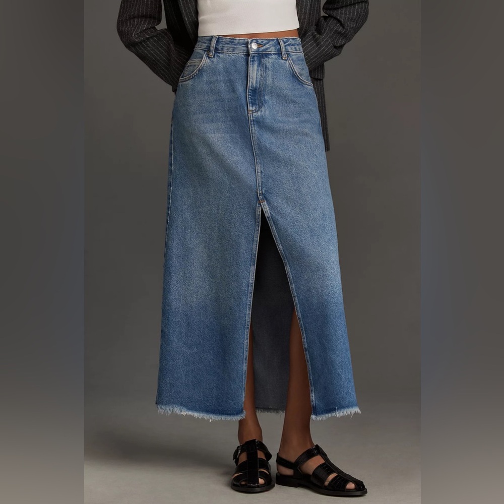 Anthropologie’s The Madi Front-Slit Denim Skirt by Pilcro Size 2